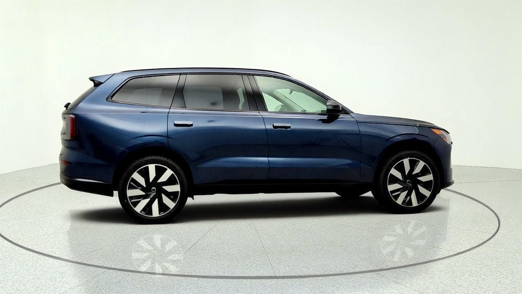 Used 2025 Volvo EX90 Ultra AWD/4WD image 4
