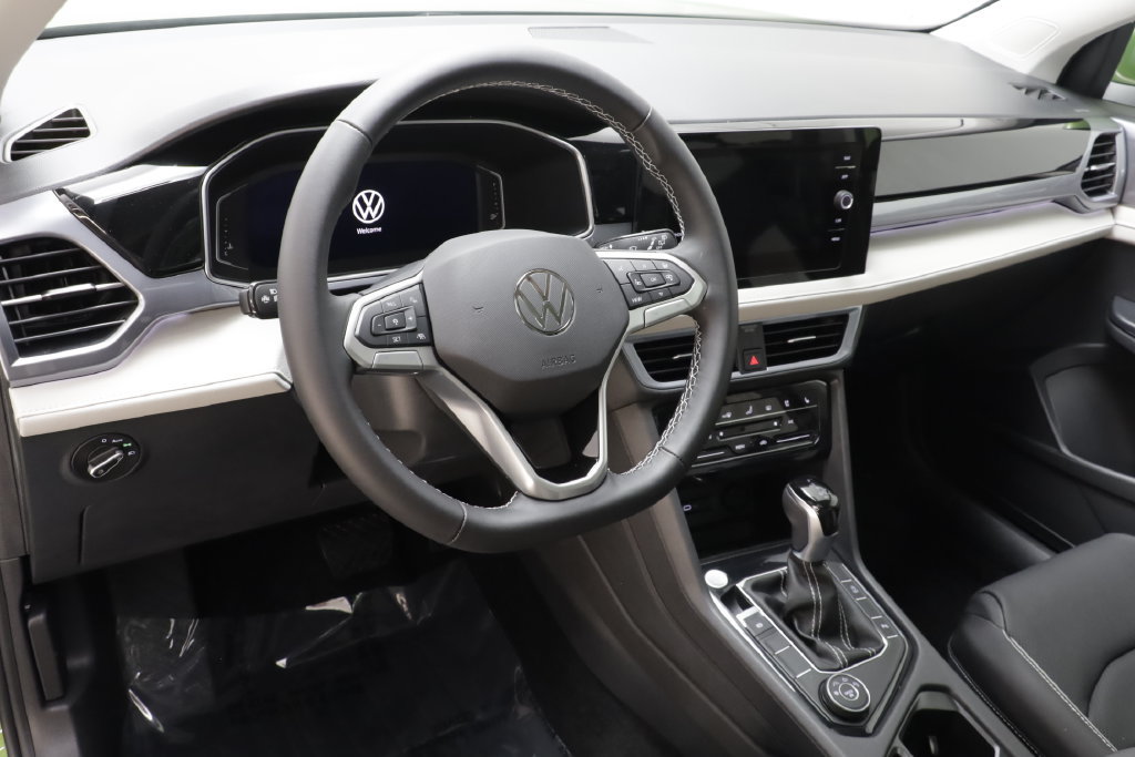 New 2027 Volkswagen Taos SEL AWD/4WD image 8