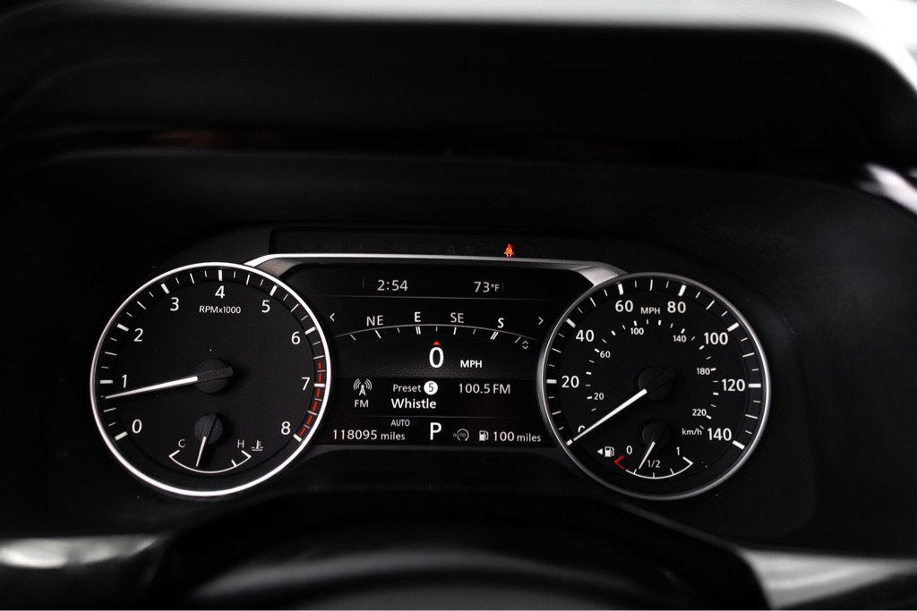 Used 2022 Nissan Pathfinder SL AWD/4WD image 15
