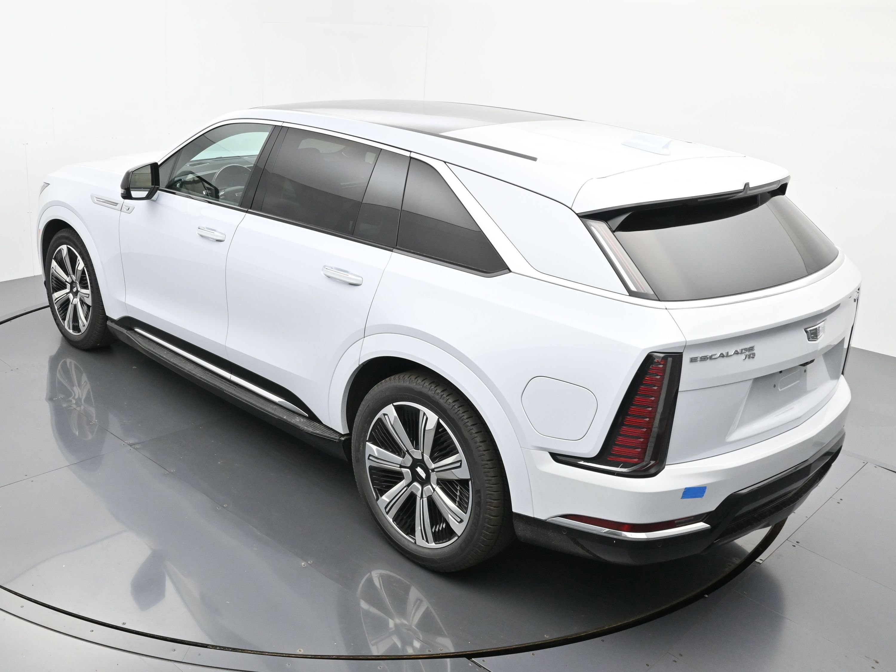 New 2026 Cadillac Escalade IQ Luxury 2 image 25