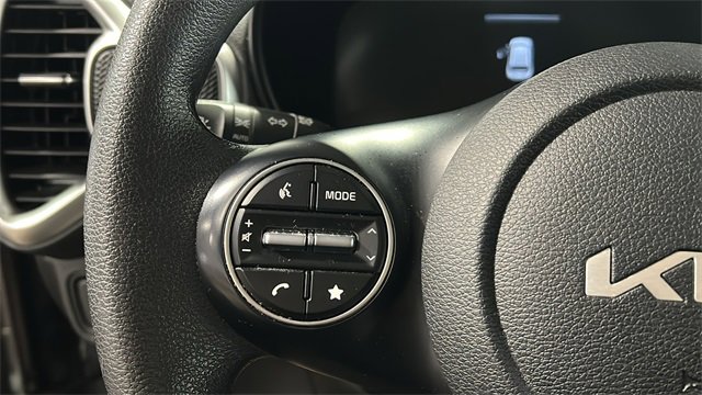 Used 2023 Kia Soul LX w/ LX Technology Package image 23
