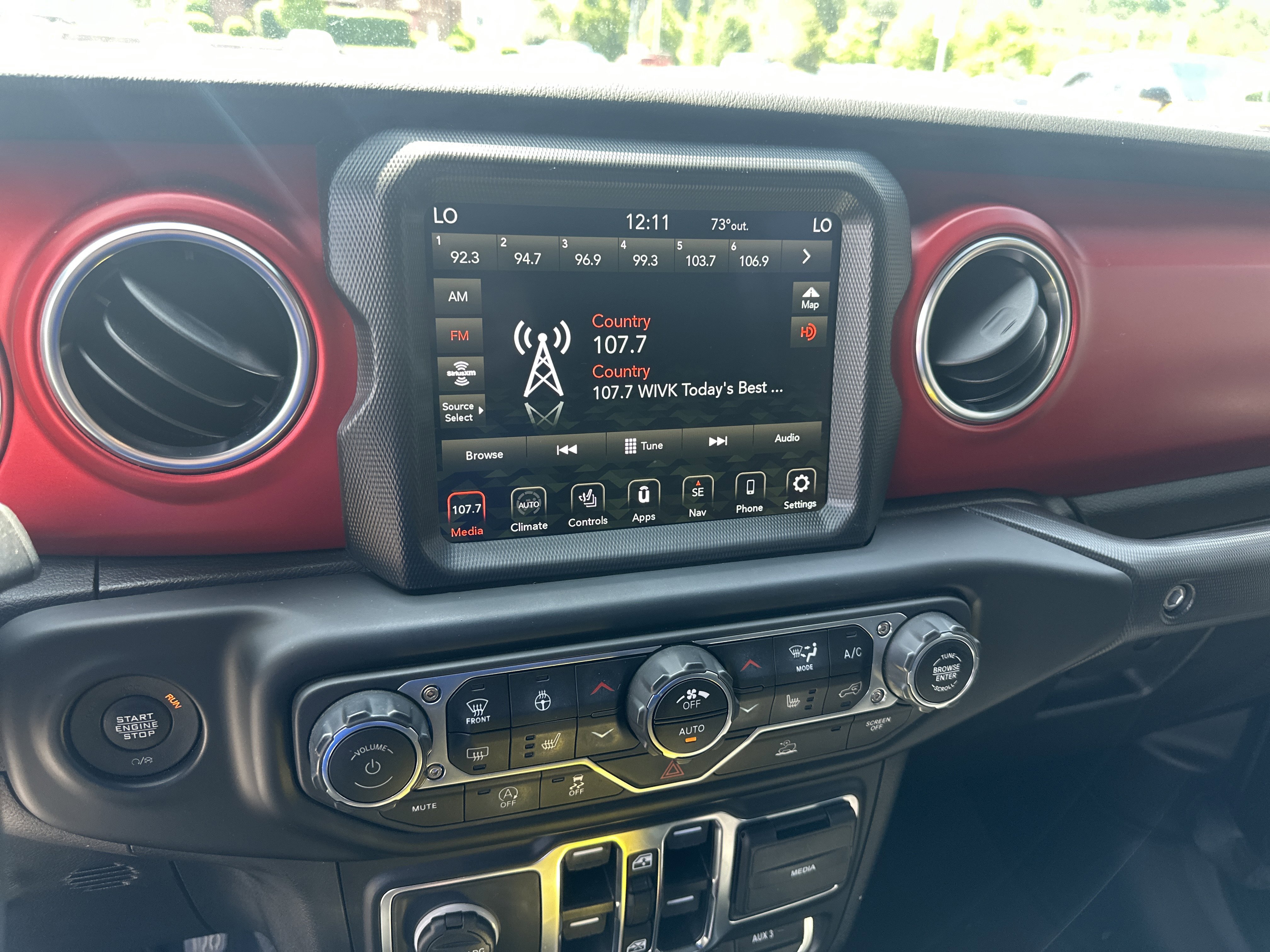 Used 2023 Jeep Wrangler Unlimited Rubicon w/ LED Lighting Group AWD/4WD image 37