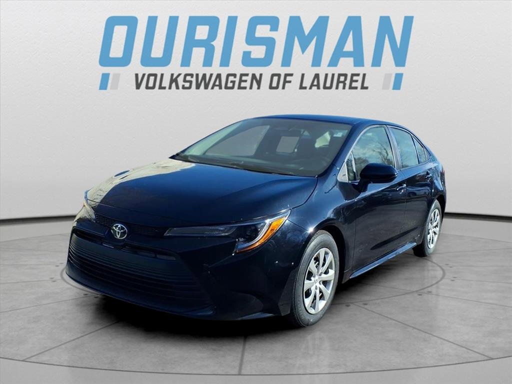 Used 2025 Toyota Corolla LE image 5