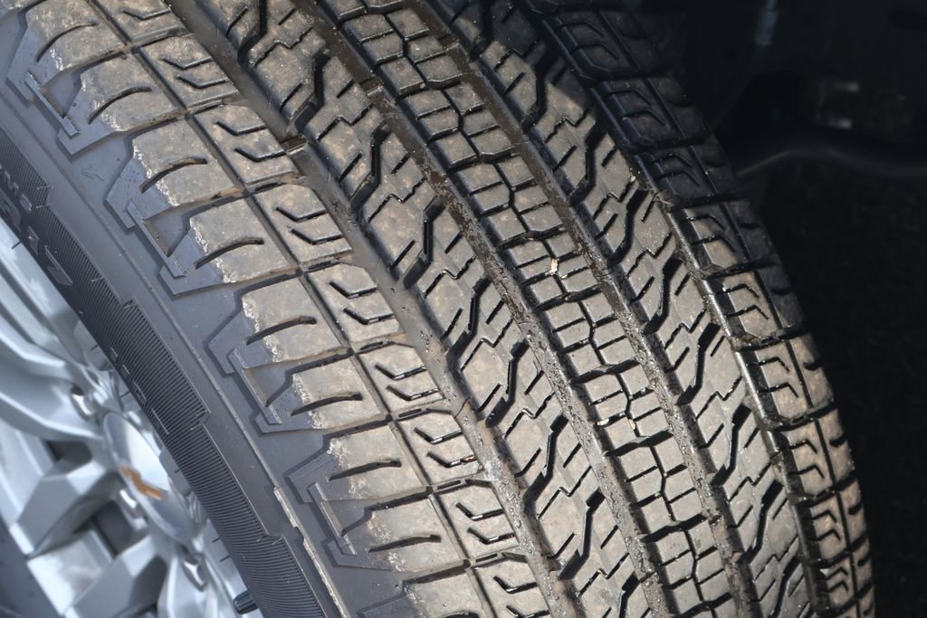 Certified 2024 Chevrolet Colorado LT w/ LT Convenience Package image 15