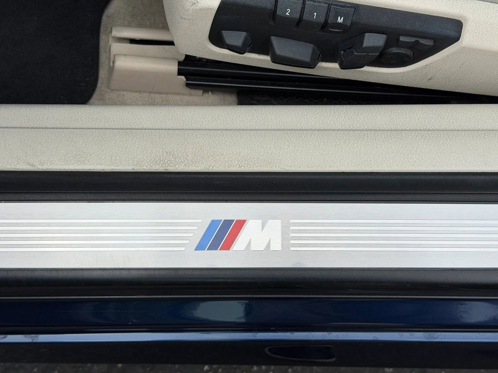 Used 2015 BMW 650i Convertible RWD image 40