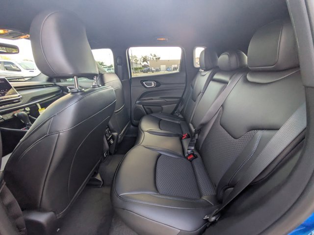 New 2026 Jeep Compass Latitude image 12
