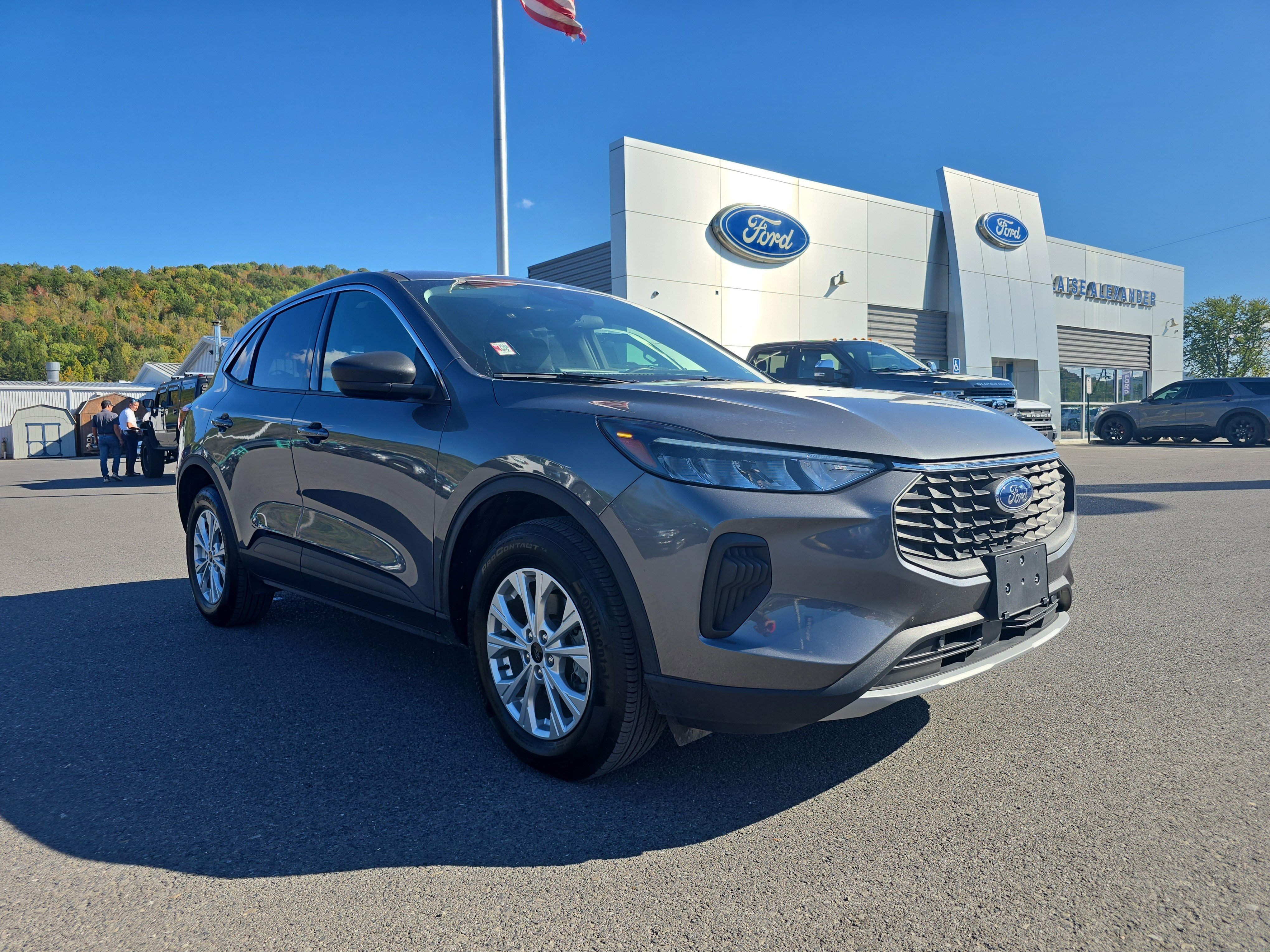 Used 2023 Ford Escape Active w/ Tech Pack #1 image 1