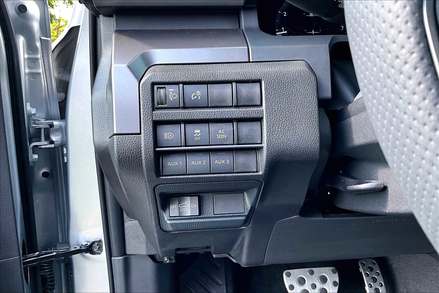 New 2025 Toyota Tacoma TRD Sport image 18