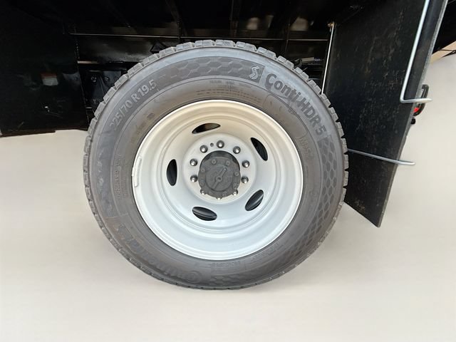 New 2026 Ford F550 4x4 Regular Cab Super Duty image 7