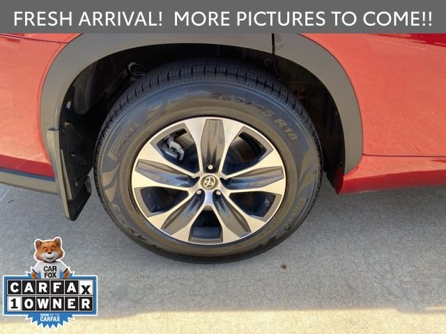 Used 2022 Toyota Highlander XLE image 25
