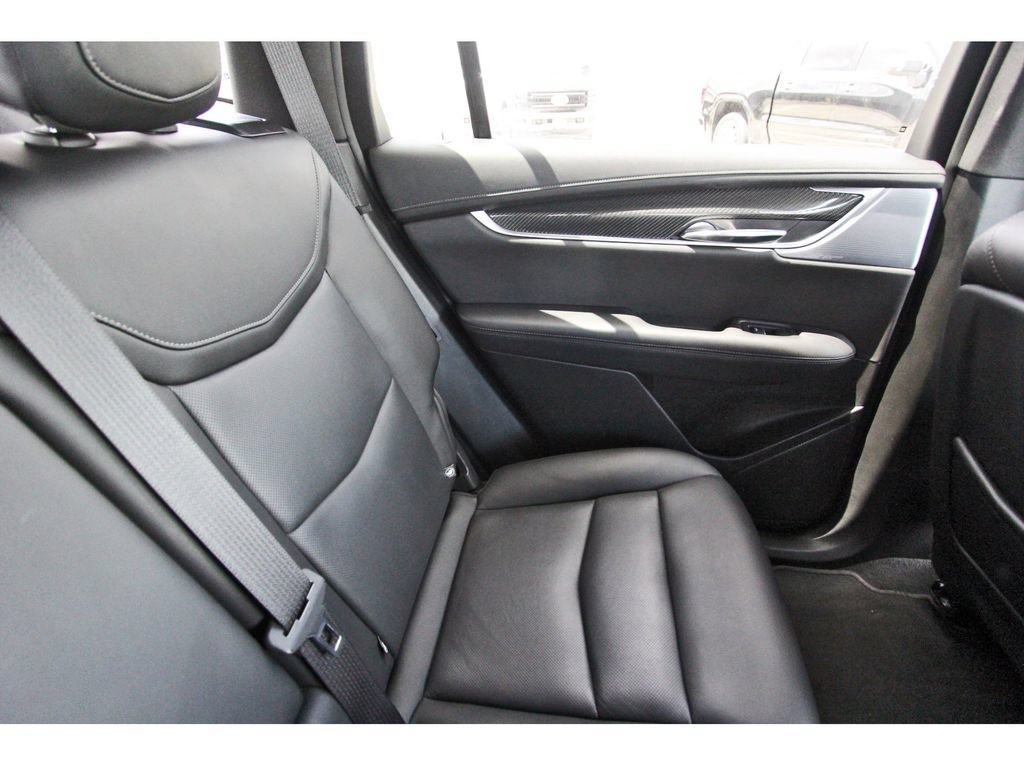 Certified 2024 Cadillac XT6 Sport AWD/4WD image 11
