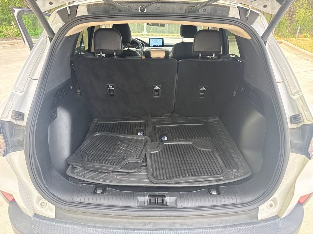 Used 2020 Ford Escape SEL image 27