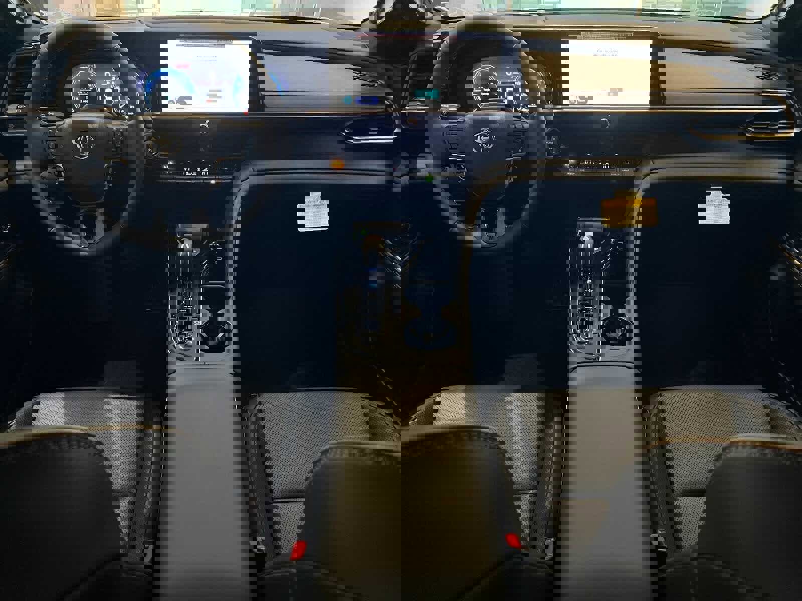 New 2026 Toyota Crown Platinum image 10