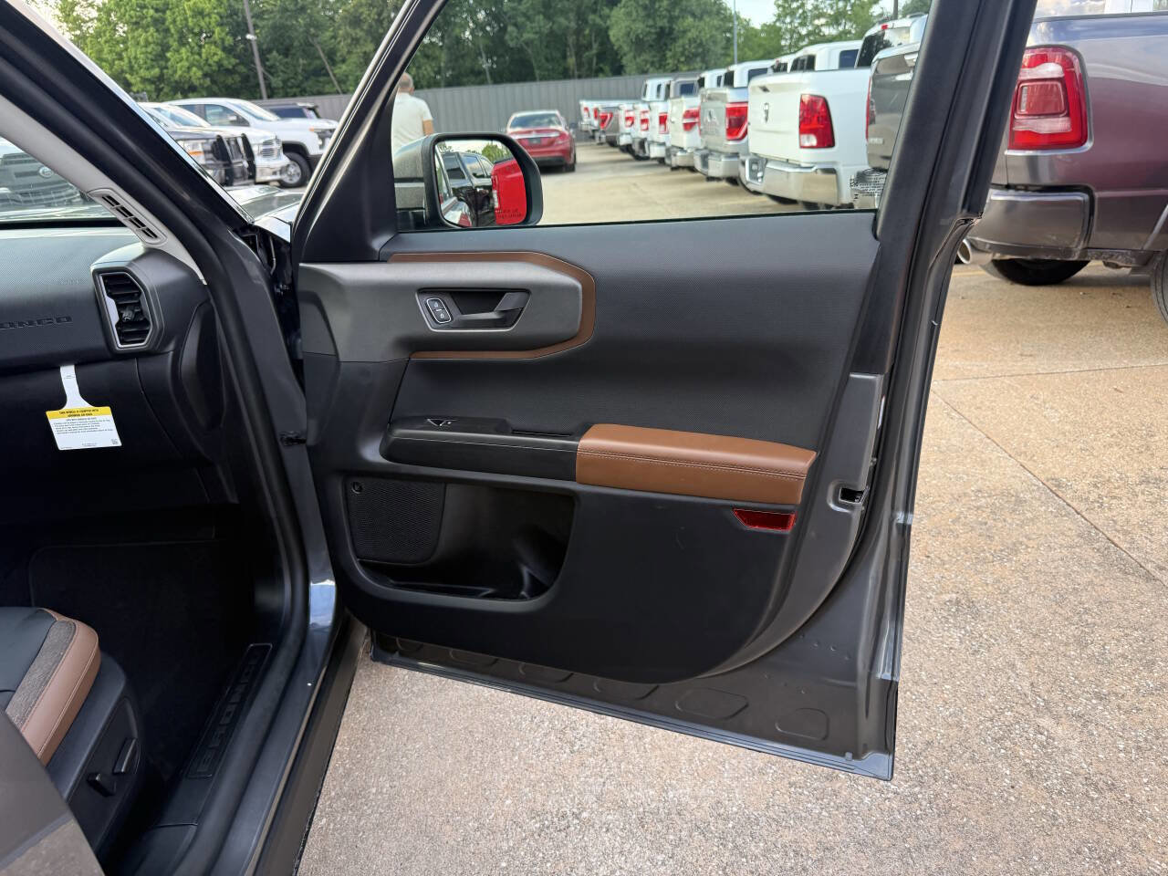 Used 2025 Ford Bronco Sport Outer Banks w/ Outer Banks Tech Package+ AWD/4WD image 11