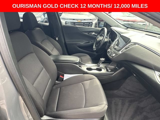 Used 2018 Chevrolet Malibu LT w/ Driver Confidence Package FWD image 9