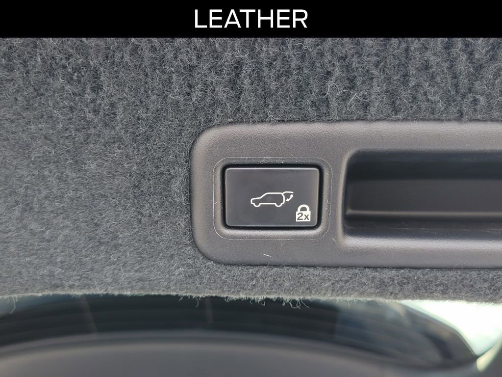 Used 2017 Lexus RX 450h AWD w/ Luxury Package image 7