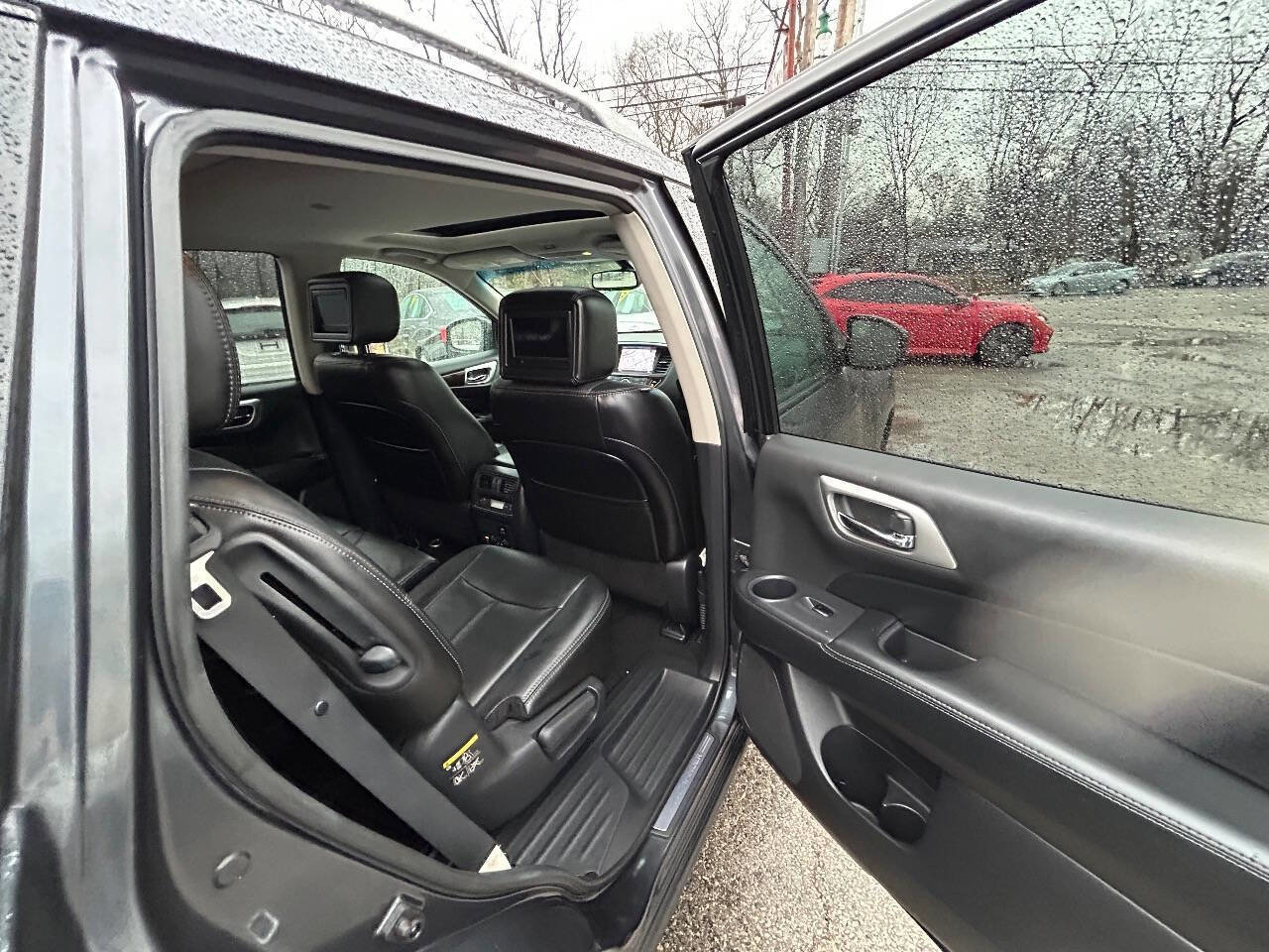 Used 2014 Nissan Pathfinder Platinum w/ Platinum Premium Package image 8