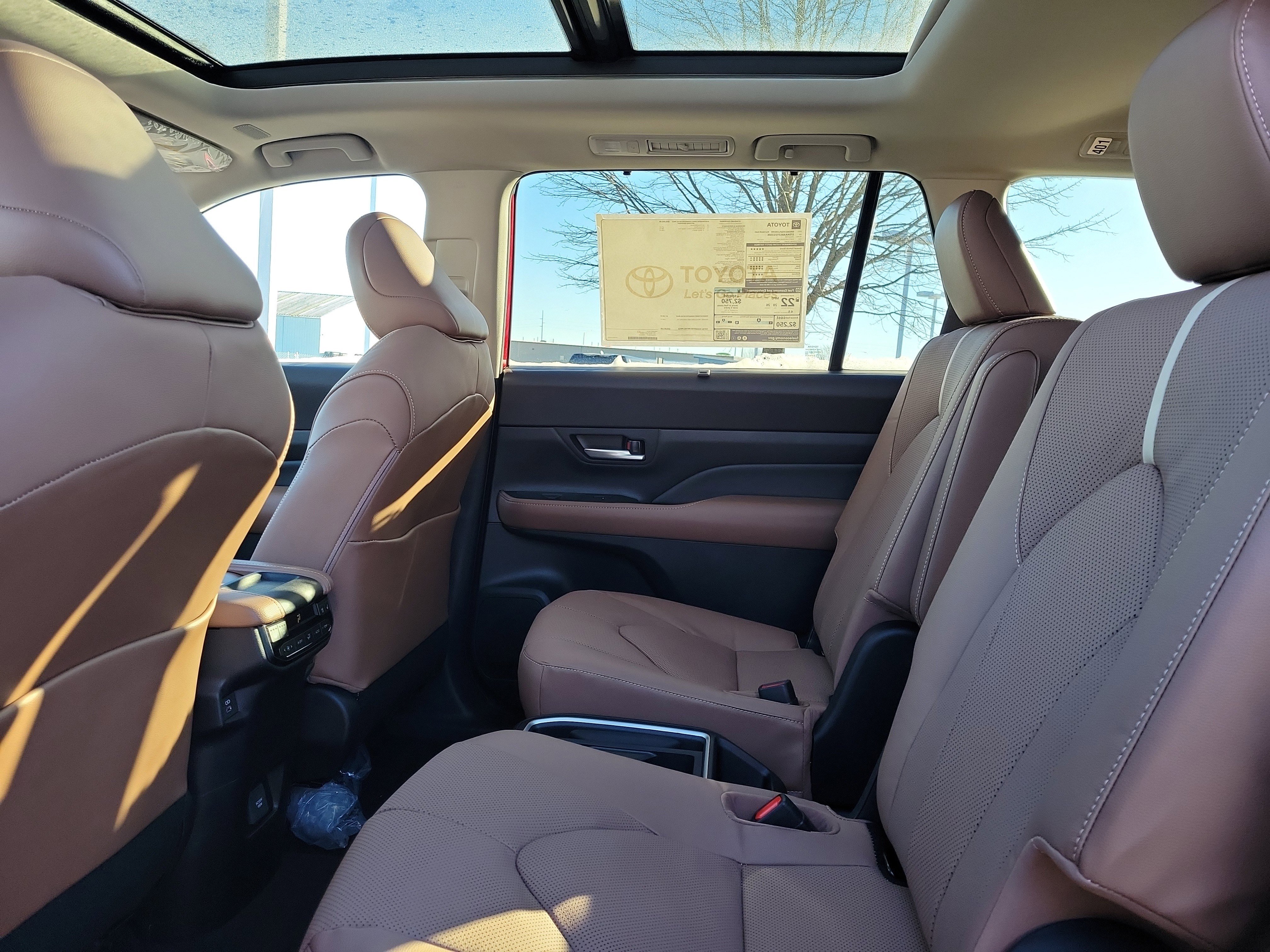 New 2026 Toyota Grand Highlander Platinum image 15