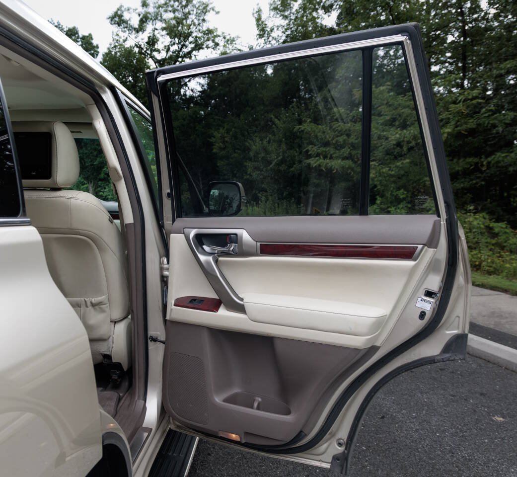Used 2010 Lexus GX 460 w/ Comfort Plus Pkg AWD/4WD image 22