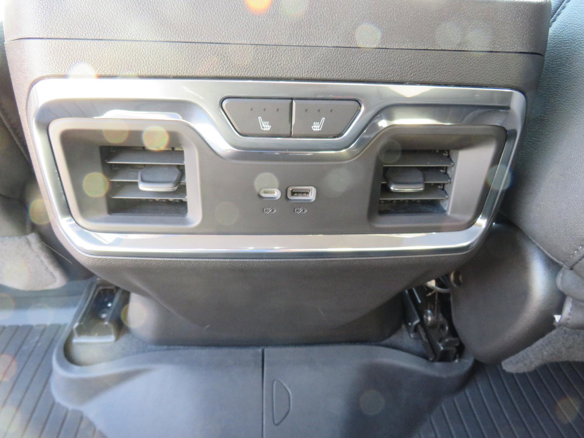 Used 2023 Chevrolet Silverado 1500 LTZ image 13