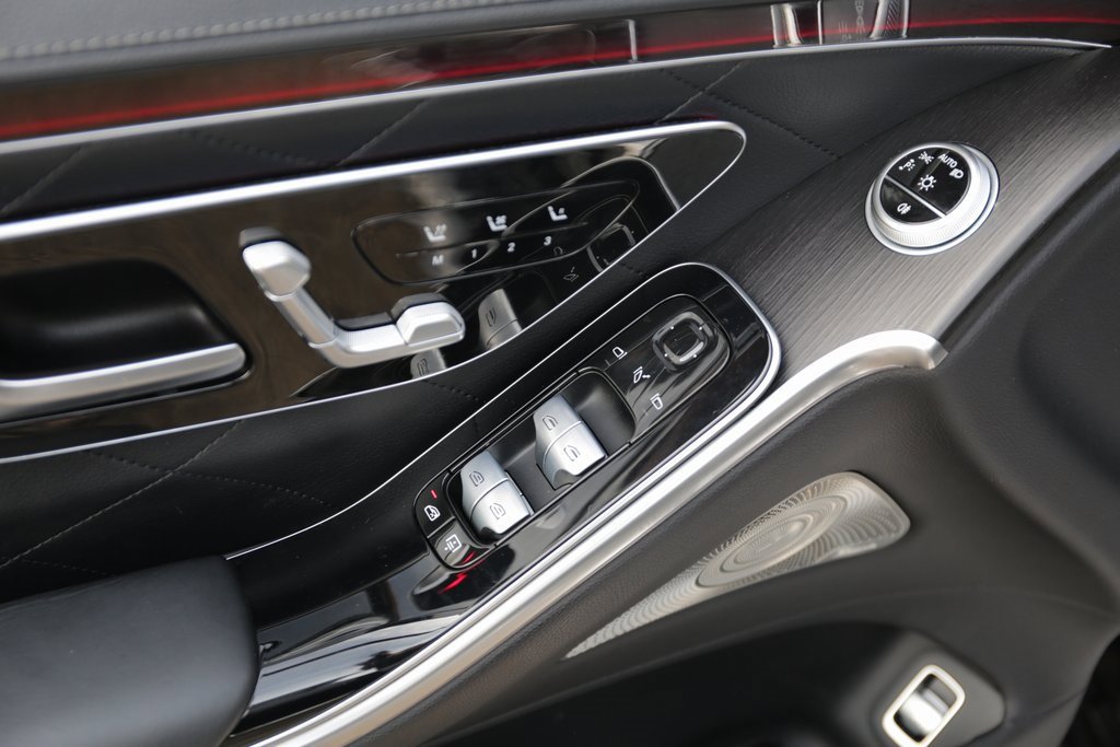 Used 2022 Mercedes-Benz S 580 4MATIC Sedan image 30