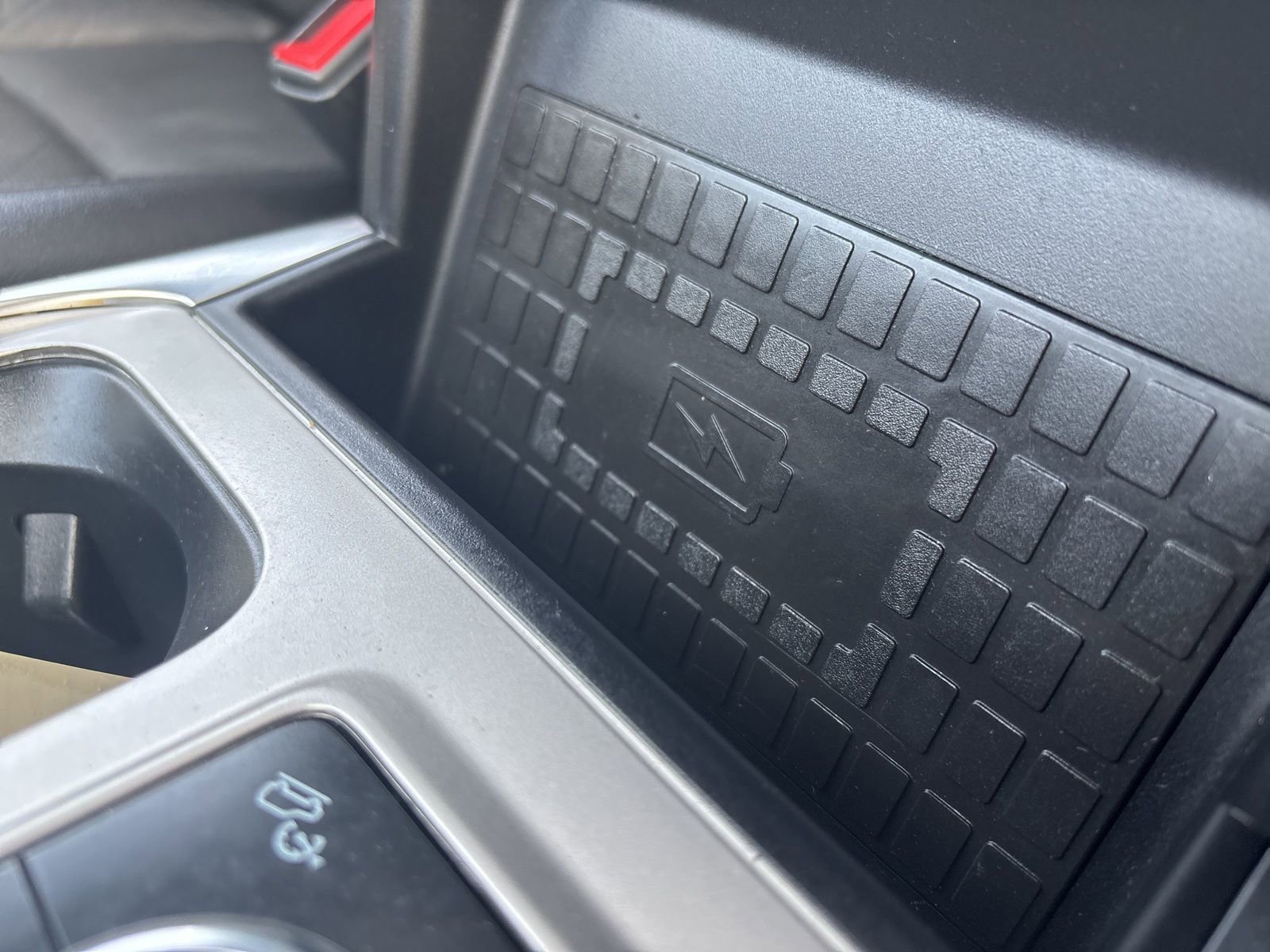 Used 2022 Ford Explorer Platinum w/ Equipment Group 601A image 25