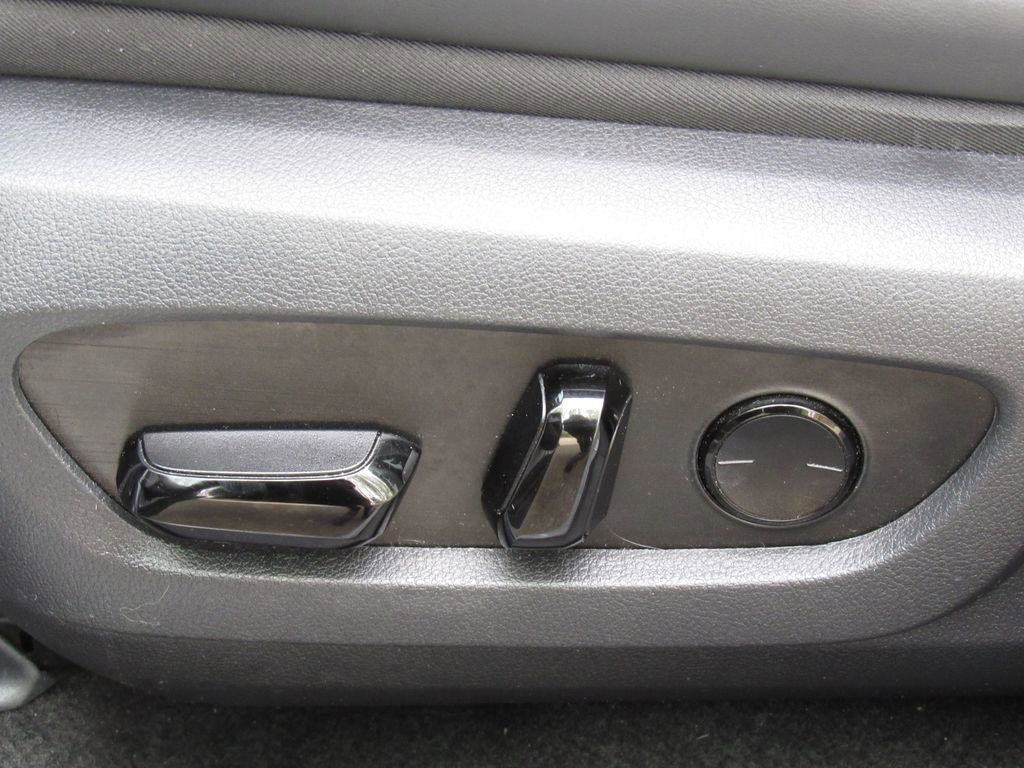 Used 2024 Lexus RX 500h F Sport w/ Convenience Package AWD/4WD image 13