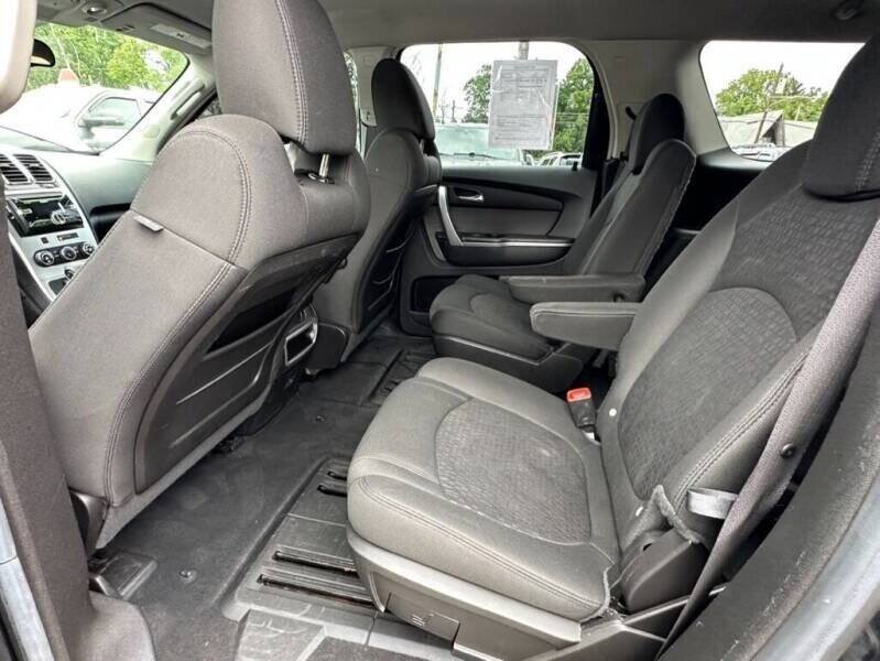 Used 2008 GMC Acadia SLE w/ Preferred Package FWD image 11