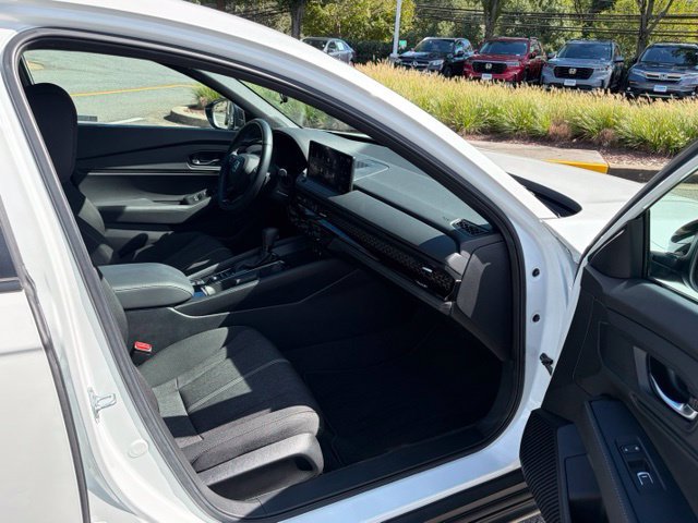 Used 2024 Honda Accord Sport image 27