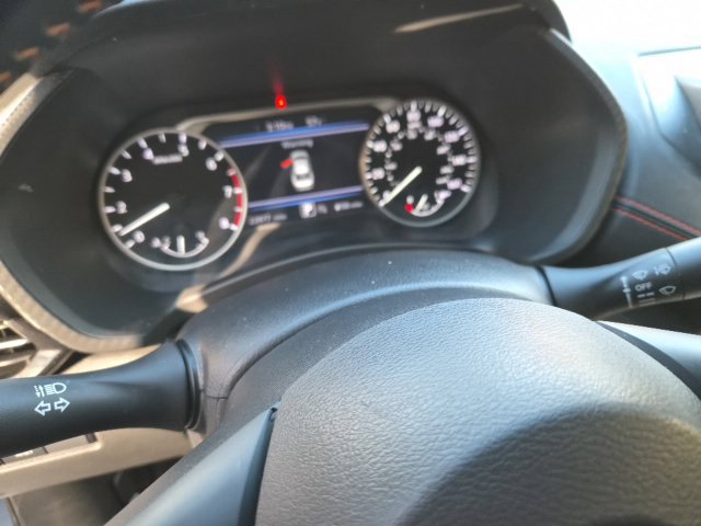 Used 2025 Nissan Sentra SR w/ SR Premium Package FWD image 22