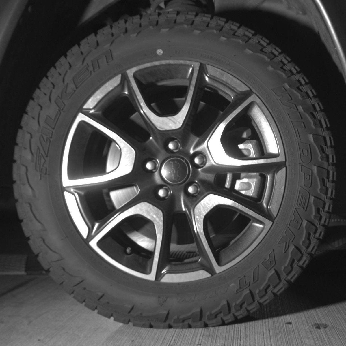 Used 2025 Jeep Compass Trailhawk AWD/4WD image 13