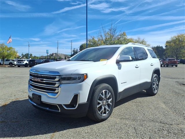 Used 2023 GMC Acadia SLT image 3