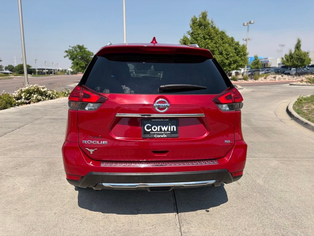 Used 2017 Nissan Rogue SL w/ SL Premium Package FWD image 10