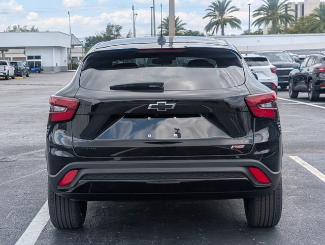 New 2026 Chevrolet Trax RS w/ Sunroof Package FWD image 4