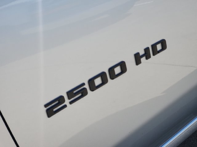 Used 2021 Chevrolet Silverado 2500 Custom w/ Custom Value Package AWD/4WD image 9