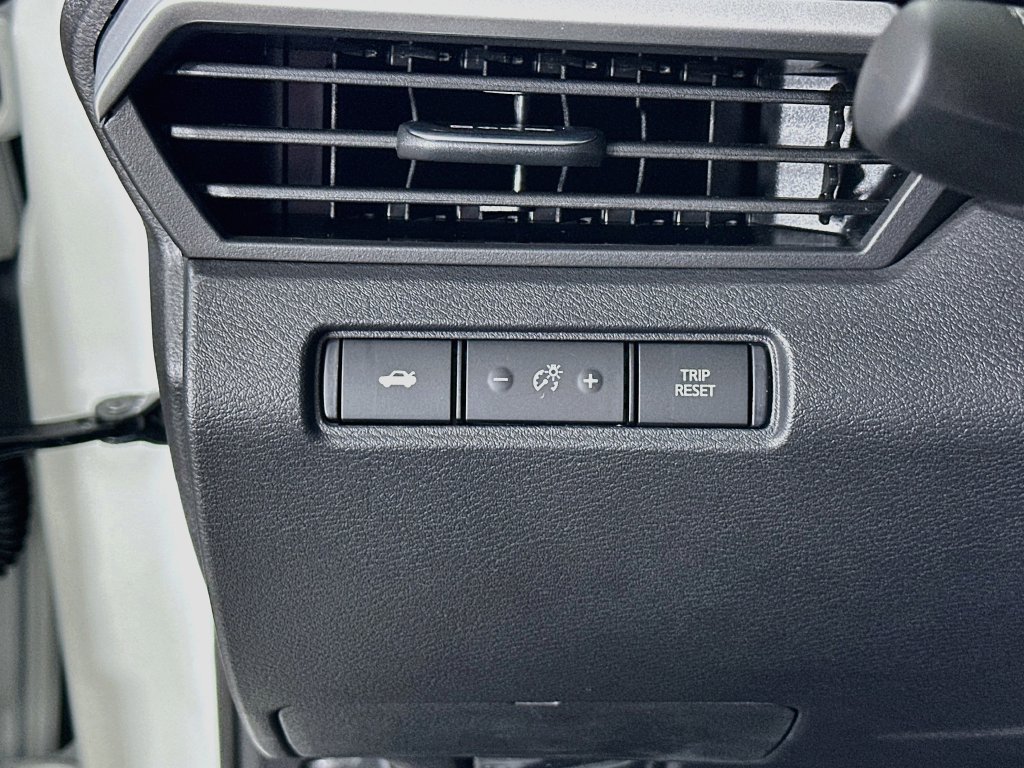 New 2026 Nissan Altima 2.5 SV w/ SV Special Edition Package FWD image 15