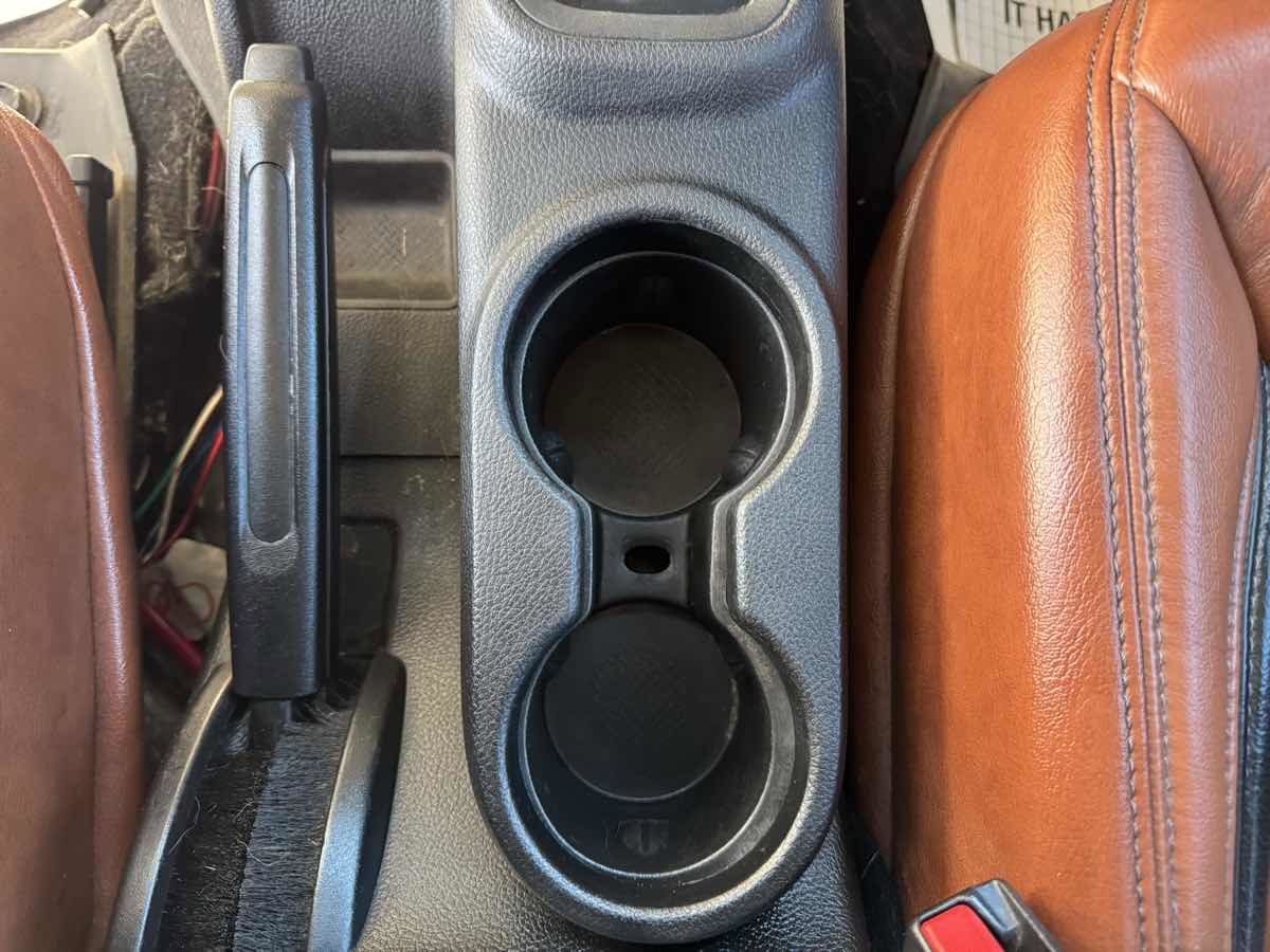 Used 2013 Jeep Wrangler Unlimited Sport AWD/4WD image 27