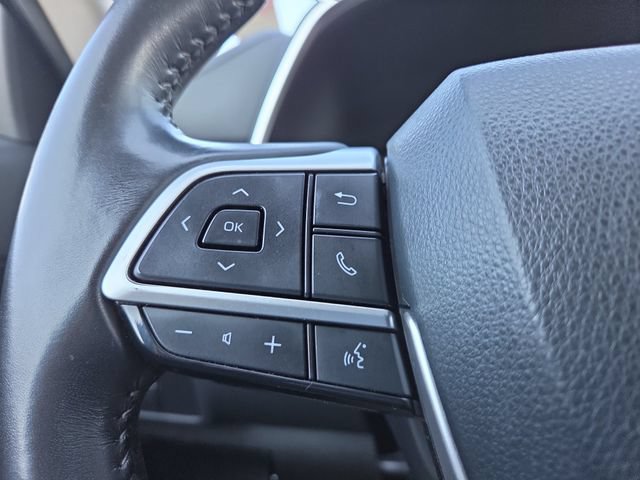 Used 2023 Toyota Highlander XLE AWD/4WD image 20