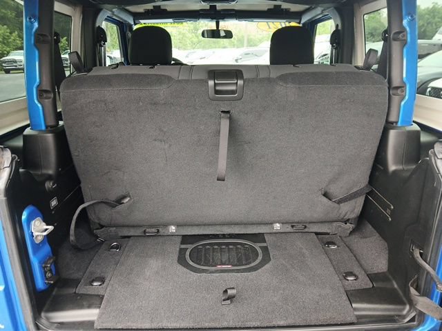 Used 2021 Jeep Wrangler Sport AWD/4WD image 12
