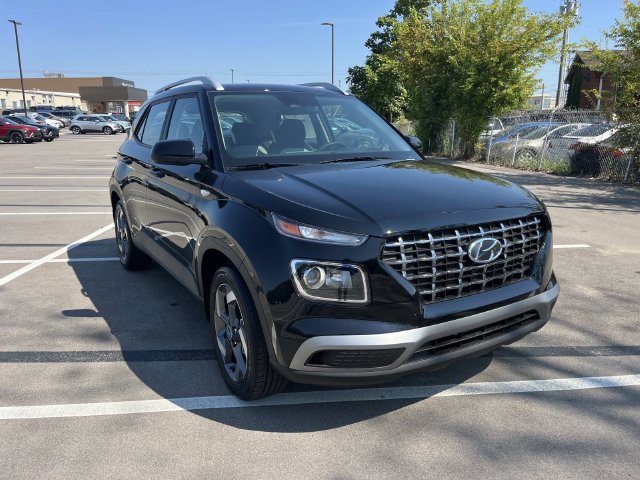 New 2026 Hyundai Venue SEL FWD image 7
