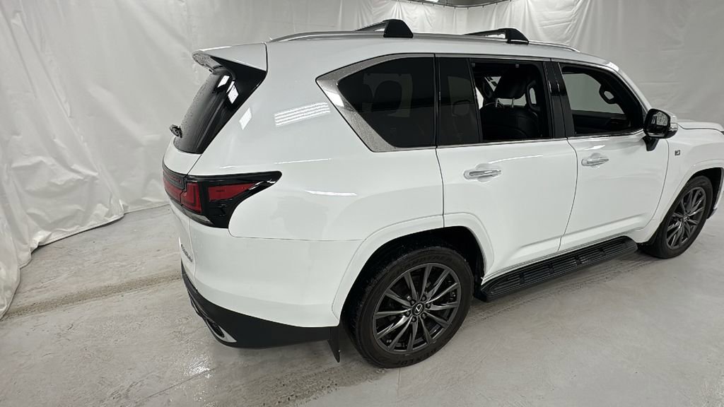 Used 2023 Lexus LX 600 F Sport image 3