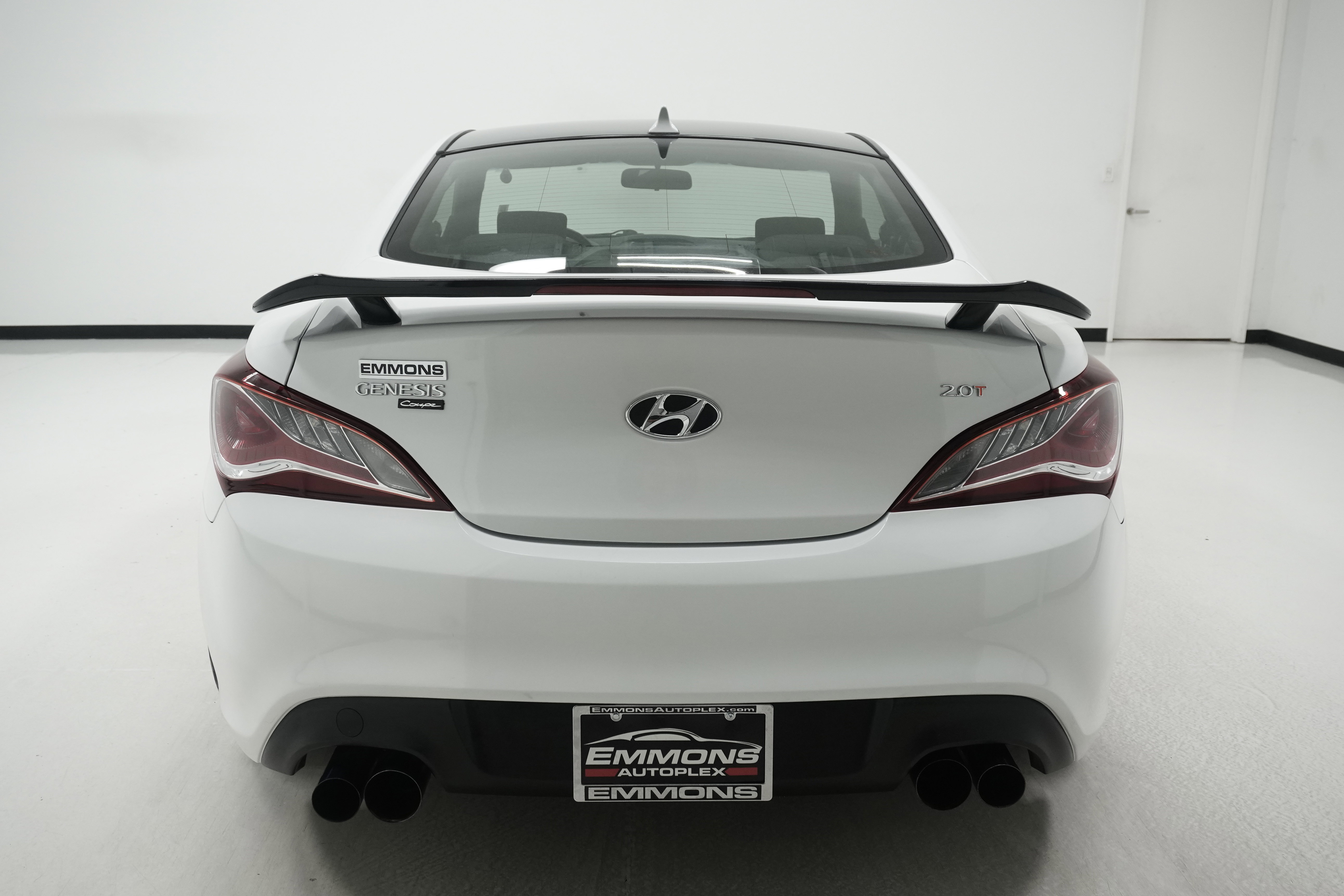Used 2013 Hyundai Genesis 2.0T RWD image 5