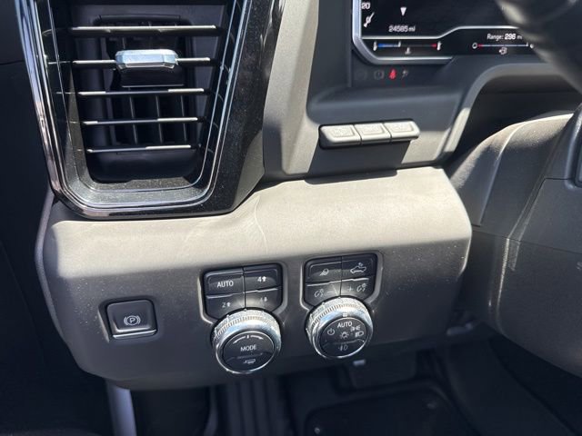 Used 2024 GMC Sierra 3500 AT4 w/ AT4 Premium Plus Package AWD/4WD image 23