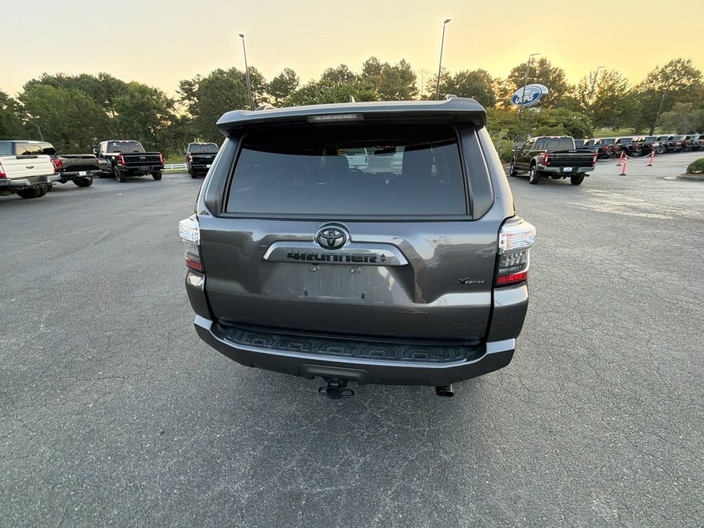 Used 2022 Toyota 4Runner SR5 Premium w/ Moonroof Package RWD image 12