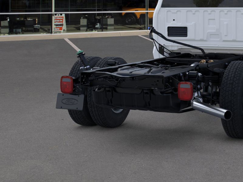 New 2025 Ford F350 XL w/ XL Chrome Package image 52