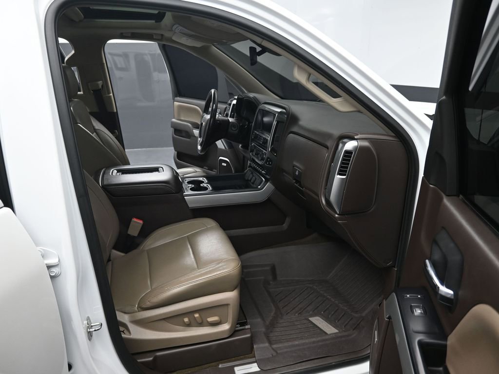 Used 2017 Chevrolet Silverado 1500 LTZ Z71 w/ LTZ Plus Package image 32