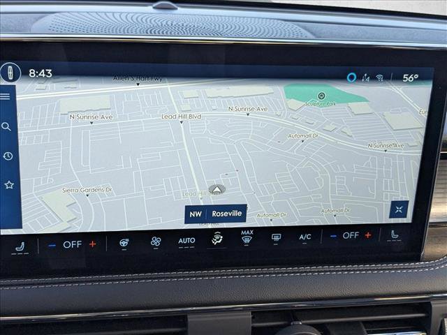 Used 2025 Lincoln Corsair AWD w/ Equipment Group 101A image 13