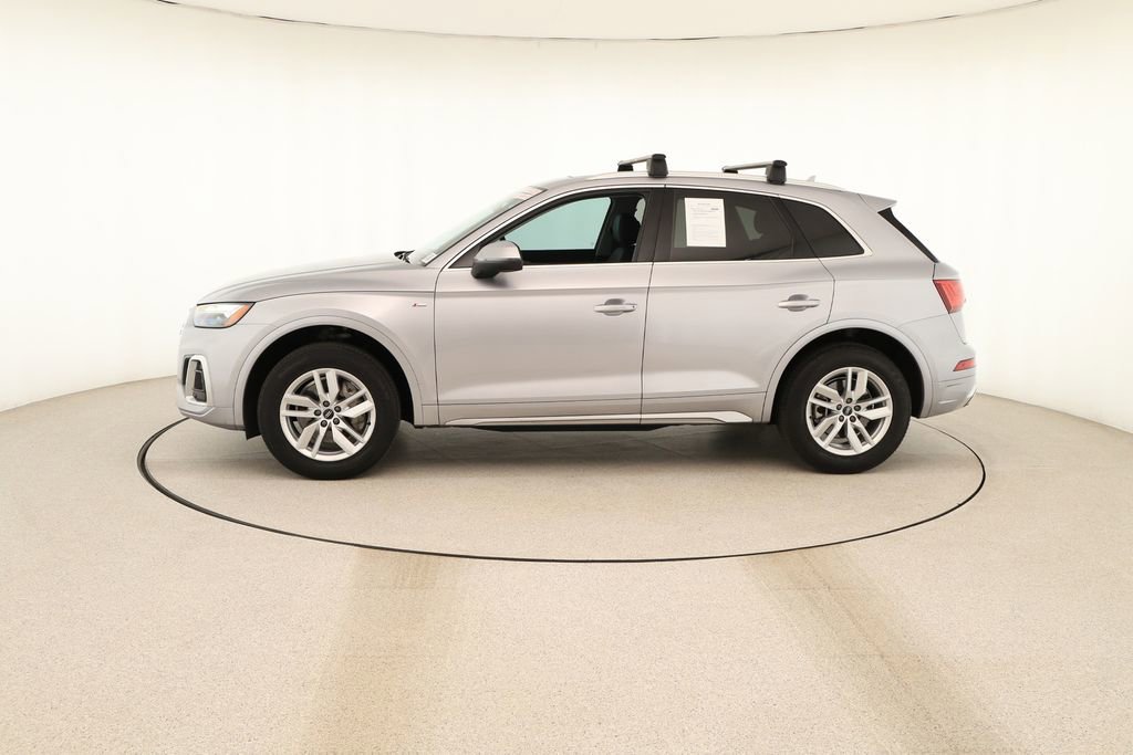 Certified 2023 Audi Q5 2.0T Premium w/ Convenience Package image 2