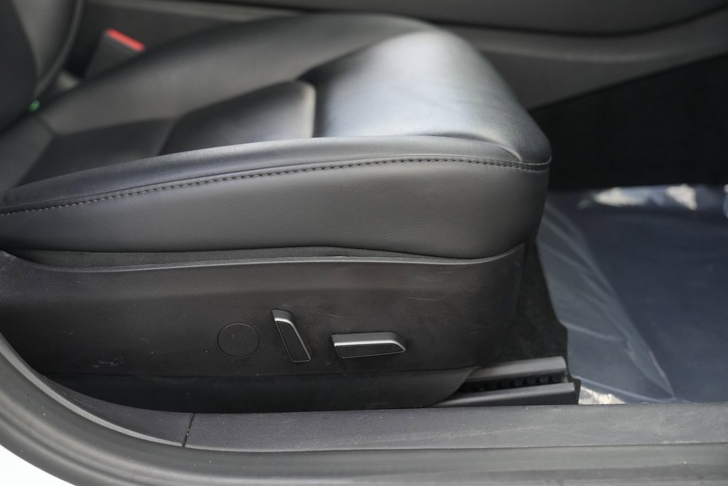 Used 2023 Tesla Model 3 Standard Range image 37