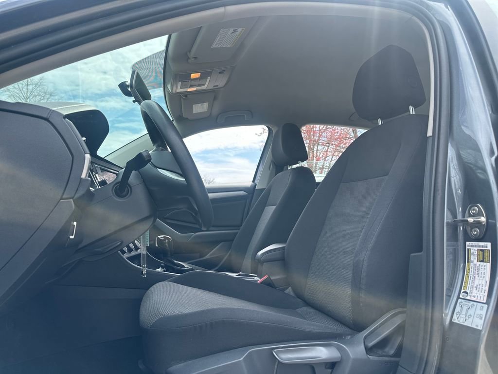 Used 2021 Volkswagen Jetta S image 3